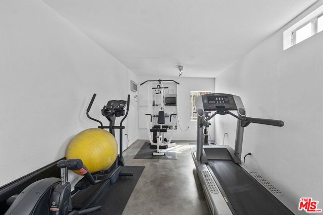 2714 Auburn Street 103, Los Angeles, CA 90039