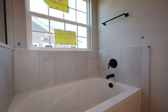 6956 Corsican Loop N, Hilliard, OH 43026