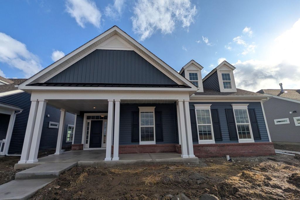 6956 Corsican Loop N, Hilliard, OH 43026