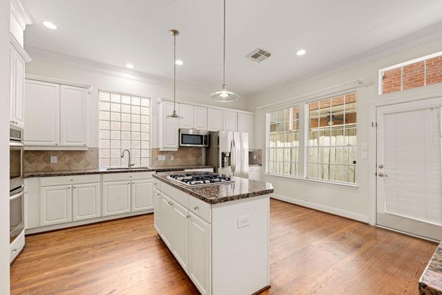 5318 Fayette Street, Houston, TX 77056