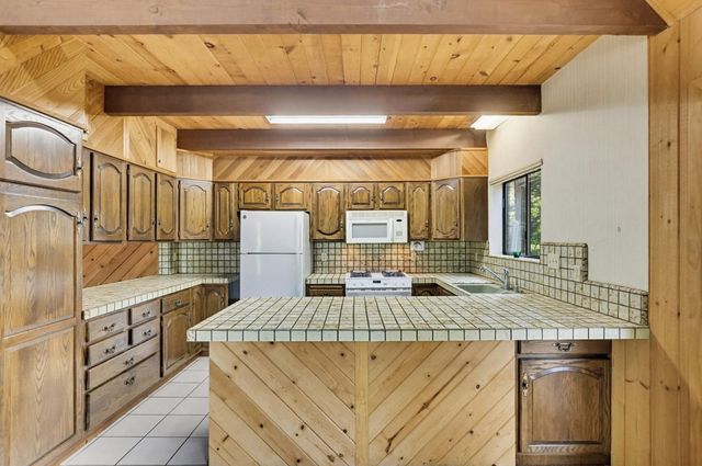 12769 Gaston Dr, Nevada City, CA 95959