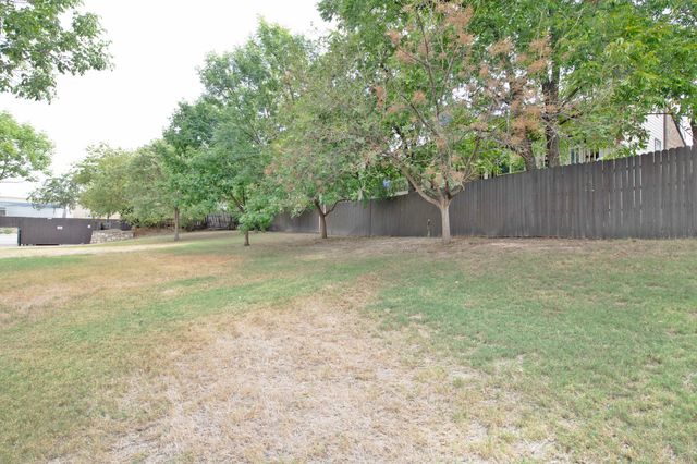 7107 Holly Hill Drive 17, Dallas, TX 75231