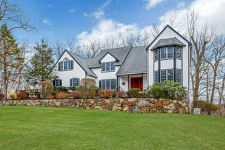 9 Sullivan Road, Goldens Bridge, NY 10526
