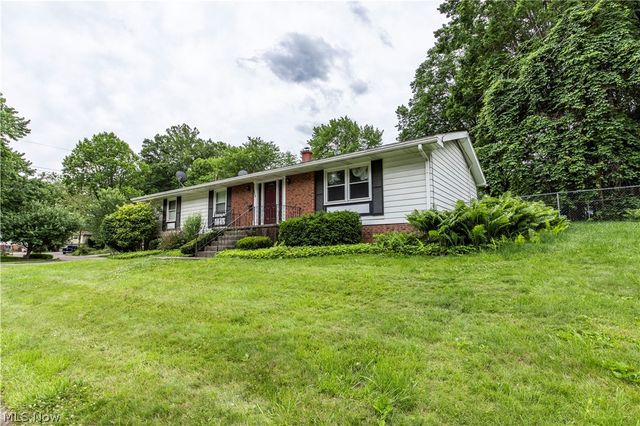 1538 Bonita Drive, Akron, OH 44313