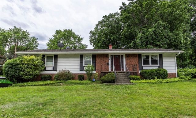1538 Bonita Drive, Akron, OH 44313