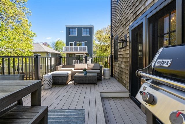6 Woods Place 2, Boston, MA 02129