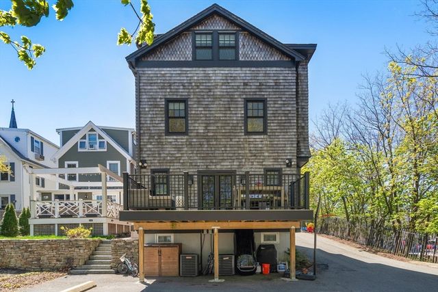 6 Woods Place 2, Boston, MA 02129