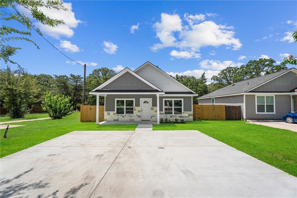 1913 Marshall Avenue, Bryan, TX 77803 — photo 4