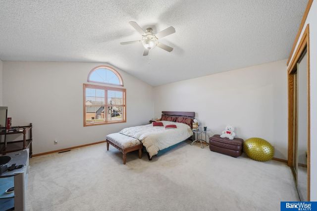 4411 Ash Hollow Court, Lincoln, NE 68516