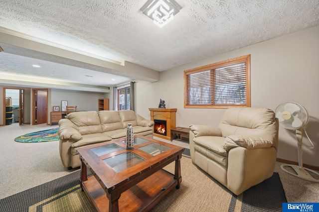 4411 Ash Hollow Court, Lincoln, NE 68516