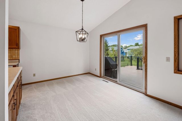 4284 Eagle Crest Drive, Eagan, MN 55122