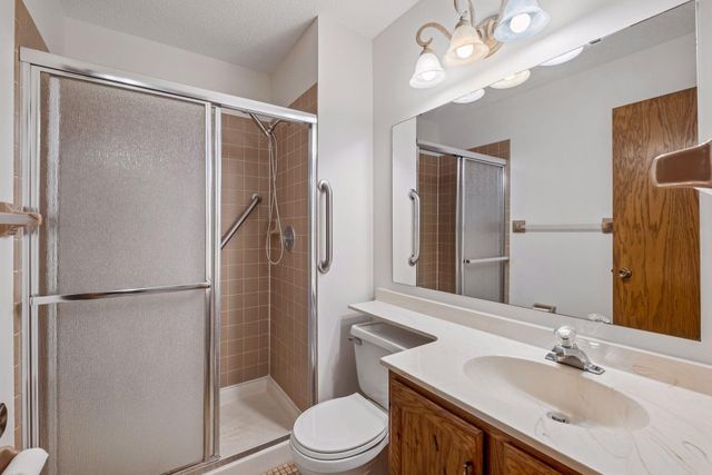4284 Eagle Crest Drive, Eagan, MN 55122