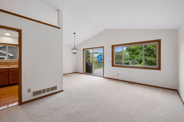 4284 Eagle Crest Drive, Eagan, MN 55122