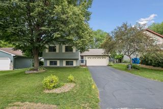 4284 Eagle Crest Drive, Eagan, MN 55122