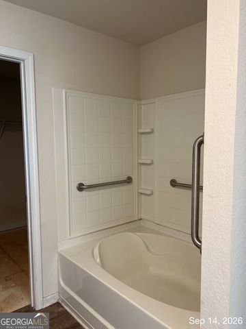 579 Meadows Farm Dr., Monroe, GA 30655
