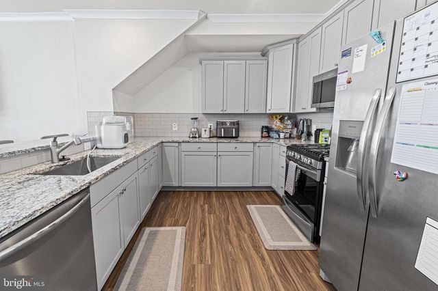 7736-A PORT CAPITAL DR, Elkridge, MD 21075