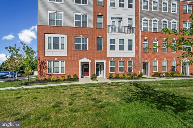 7736-A PORT CAPITAL DR, Elkridge, MD 21075