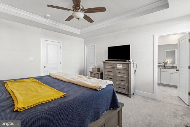 7736-A PORT CAPITAL DR, Elkridge, MD 21075