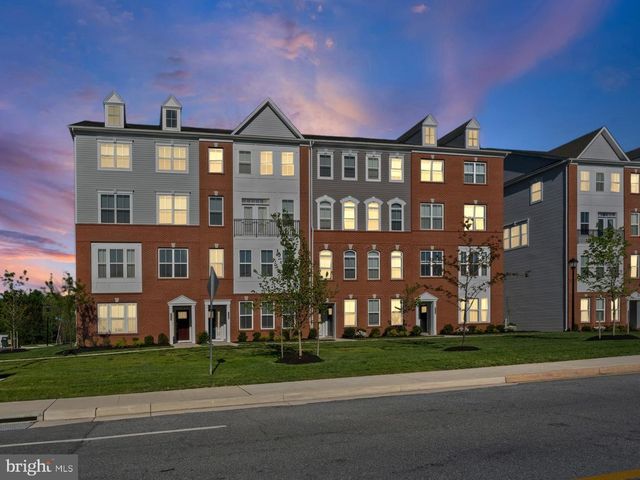 7736-A PORT CAPITAL DR, Elkridge, MD 21075