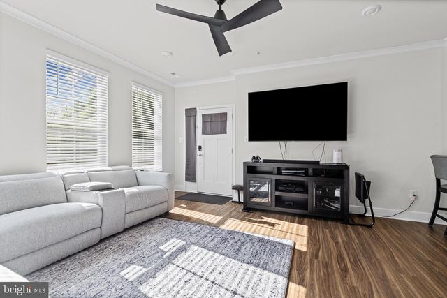 7736-A PORT CAPITAL DR, Elkridge, MD 21075
