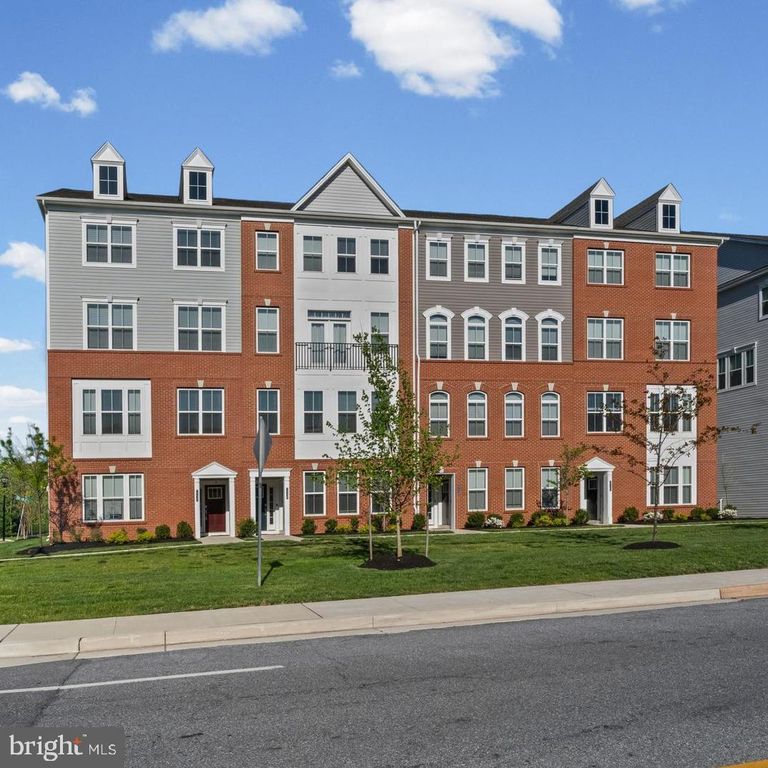 7736-A PORT CAPITAL DR, Elkridge, MD 21075