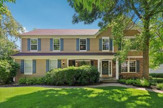 305 BUCKINGHAM Drive, Algonquin, IL 60102