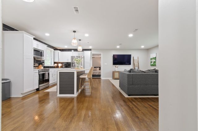 405 Lynn Dr, Nashville, TN 37211