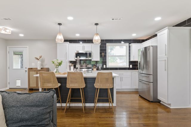 405 Lynn Dr, Nashville, TN 37211