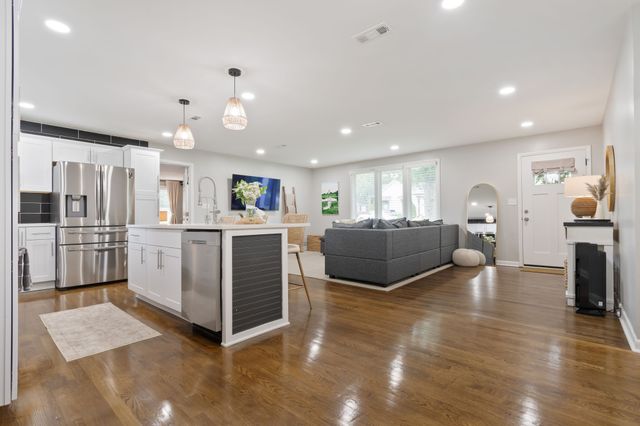 405 Lynn Dr, Nashville, TN 37211