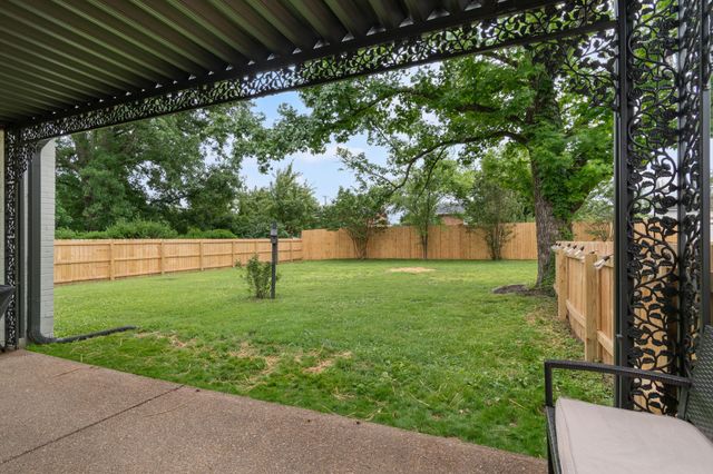 405 Lynn Dr, Nashville, TN 37211