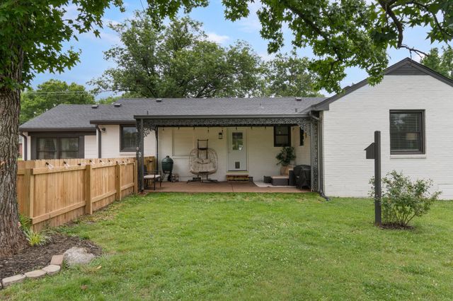 405 Lynn Dr, Nashville, TN 37211