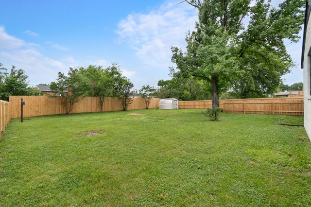 405 Lynn Dr, Nashville, TN 37211