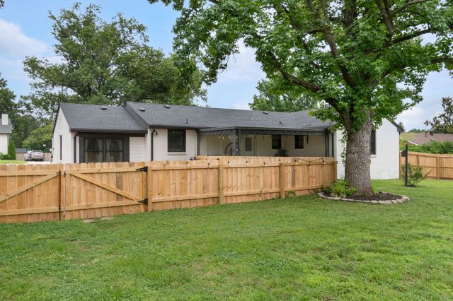 405 Lynn Dr, Nashville, TN 37211