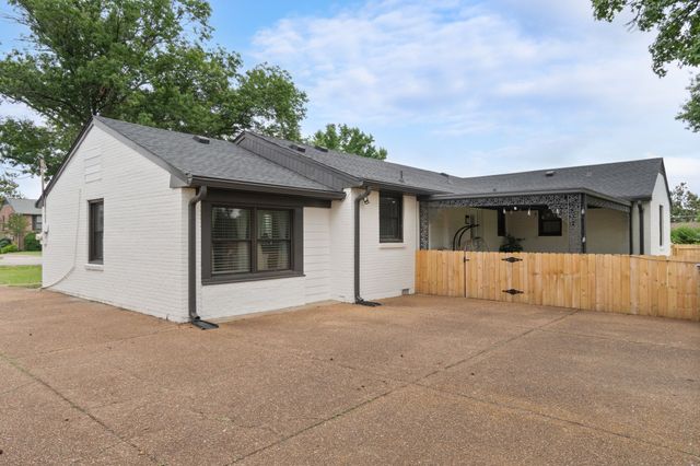 405 Lynn Dr, Nashville, TN 37211