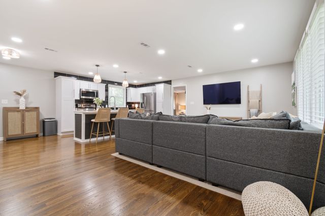 405 Lynn Dr, Nashville, TN 37211