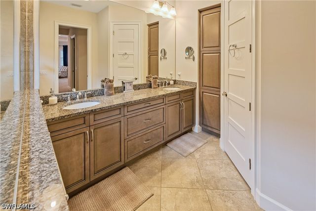 5069 Tortola CT, Naples, FL 34113