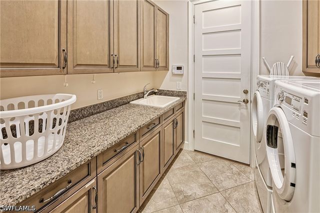 5069 Tortola CT, Naples, FL 34113