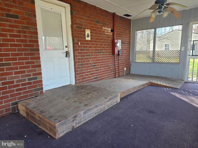 14201 MAPLE LEAF DR SE, Cumberland, MD 21502