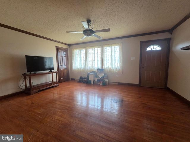 14201 MAPLE LEAF DR SE, Cumberland, MD 21502