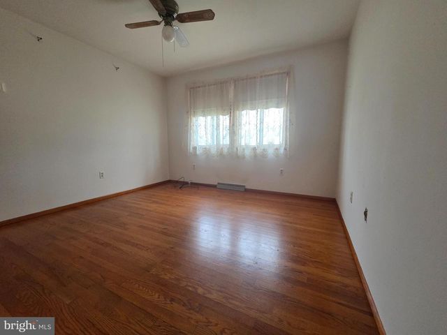 14201 MAPLE LEAF DR SE, Cumberland, MD 21502