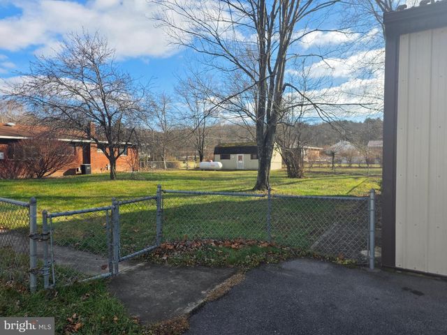 14201 MAPLE LEAF DR SE, Cumberland, MD 21502