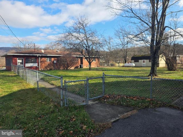 14201 MAPLE LEAF DR SE, Cumberland, MD 21502