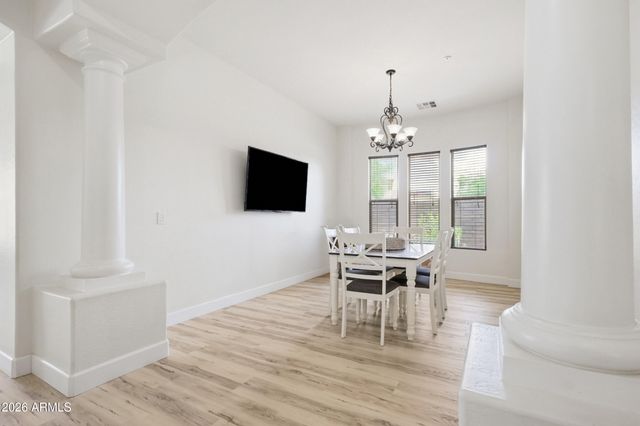 12260 W LONE TREE Trail, Peoria, AZ 85383