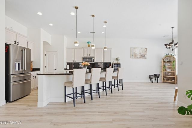 12260 W LONE TREE Trail, Peoria, AZ 85383