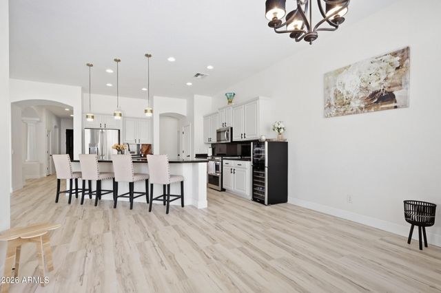 12260 W LONE TREE Trail, Peoria, AZ 85383