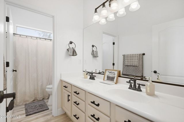 12260 W LONE TREE Trail, Peoria, AZ 85383