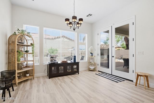 12260 W LONE TREE Trail, Peoria, AZ 85383