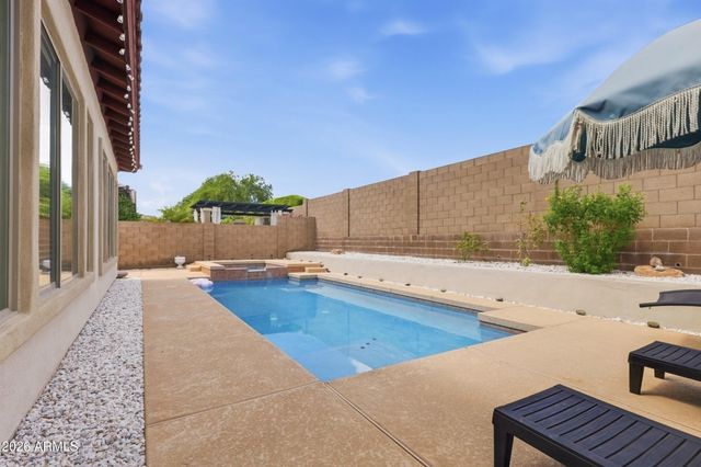12260 W LONE TREE Trail, Peoria, AZ 85383