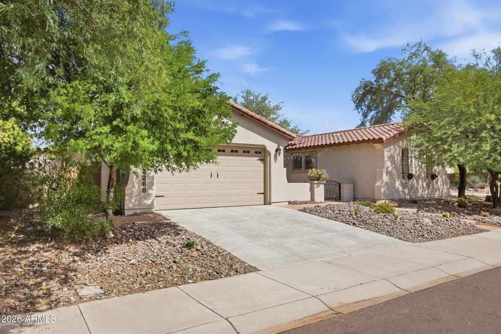 12260 W LONE TREE Trail, Peoria, AZ 85383 — photo 2