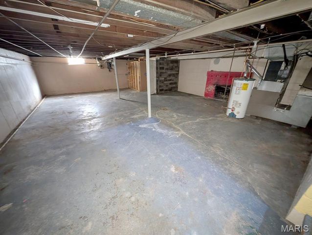315 S Belt, Belleville, IL 62220